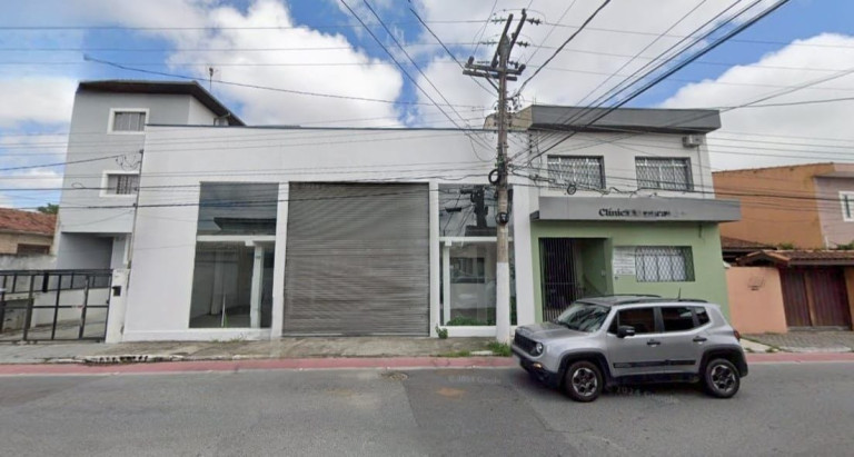 Imóvel Comercial à Venda, 500 m² em Centro - Pindamonhangaba