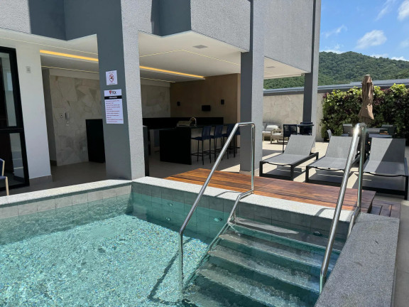 Imagem Apartamento com 2 Quartos à Venda, 70 m² em Estados - Balneário Camboriú