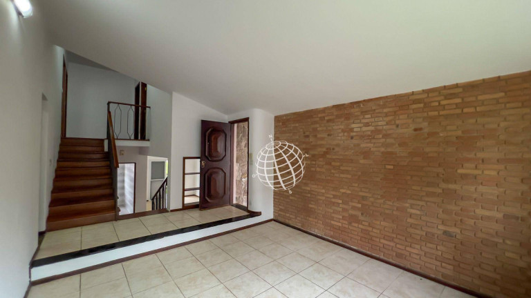 Imagem Casa com 3 Quartos à Venda ou Locação, 302 m² em Jardim Itaperi - Atibaia Imagem Casa com 3 Quartos à Venda ou Locação, 302 m² em Jardim Itaperi - Atibaia