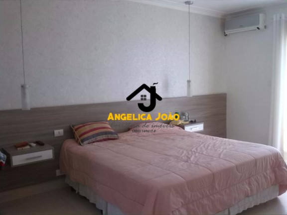 Imagem Sobrado com 3 Quartos à Venda, 250 m² em Jardim Virgínia Ii - Guarujá Imagem Sobrado com 3 Quartos à Venda, 250 m² em Jardim Virgínia Ii - Guarujá
