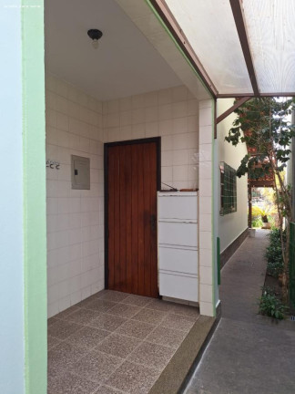 Imagem Casa com 2 Quartos à Venda, 360 m² em Piratininga - Niterói
