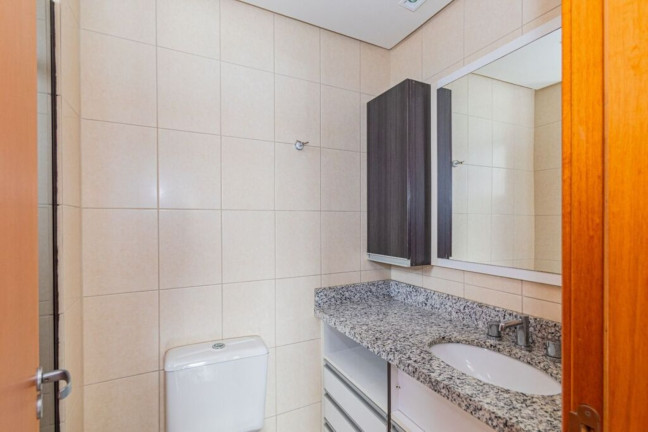 Imagem Imóvel com 2 Quartos à Venda, 86 m² em Menino Deus - Porto Alegre Imagem Imóvel com 2 Quartos à Venda, 86 m² em Menino Deus - Porto Alegre