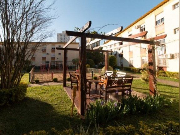 Imagem Imóvel com 3 Quartos à Venda, 85 m² em Passo Da Areia - Porto Alegre Imagem Imóvel com 3 Quartos à Venda, 85 m² em Passo Da Areia - Porto Alegre