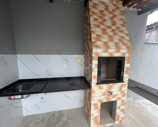 Imagem Sobrado com 3 Quartos à Venda, 138 m² em Piçarras - Guaratuba