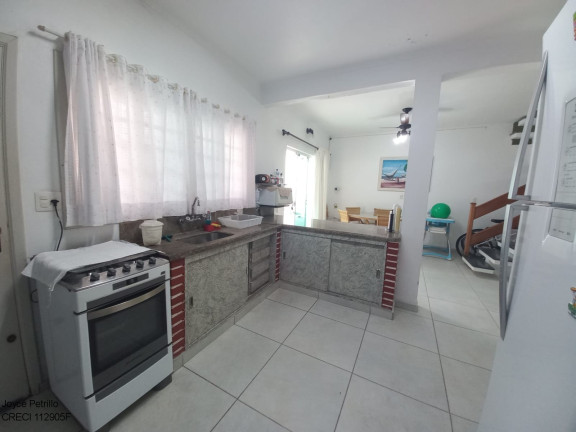 Imagem Sobrado com 6 Quartos à Venda,  em Balneário Três Marias - Peruíbe