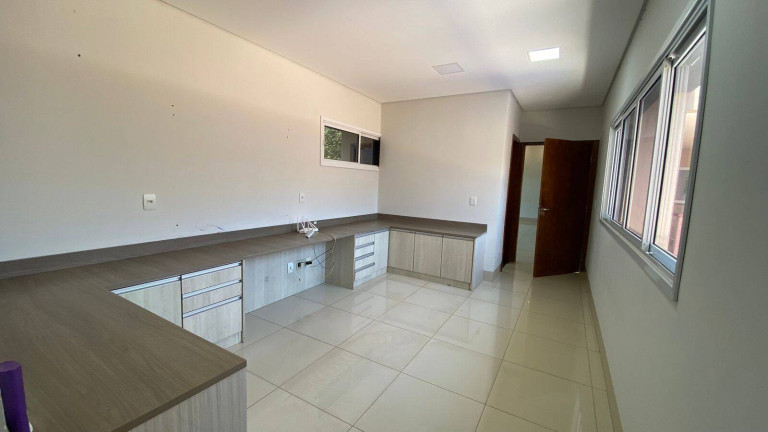 Imagem Casa com 3 Quartos para Alugar, em Jardim Imperial - Cuiabá Imagem Casa com 3 Quartos para Alugar, em Jardim Imperial - Cuiabá