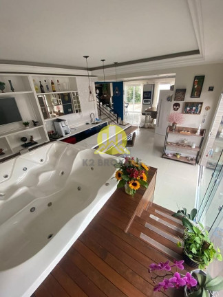 Casa com 3 Quartos à Venda, 347 m² em Centro - Balneário Camboriú