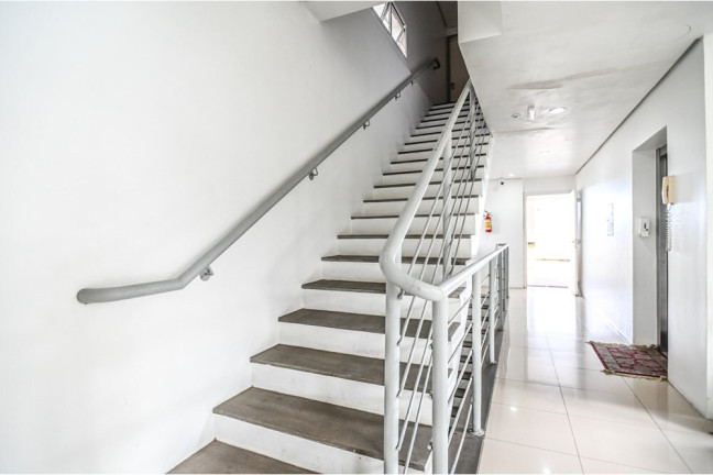 Imagem Imóvel com 2 Quartos à Venda, 61 m² em Teresópolis - Porto Alegre
