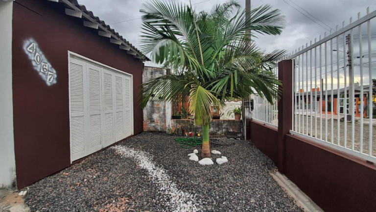 Imagem Casa com 4 Quartos à Venda, 225 m² em Capão Novo - Capao Da Canoa