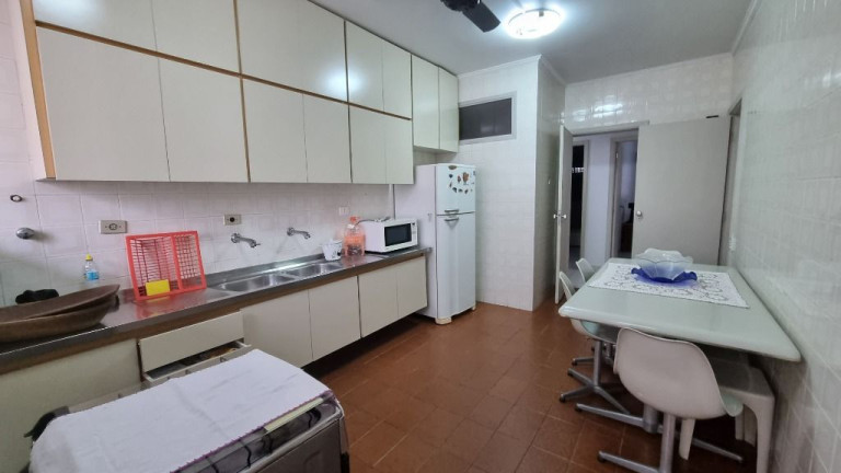 Imagem Apartamento com 3 Quartos à Venda, 130 m² em Pitangueiras - Guarujá Imagem Apartamento com 3 Quartos à Venda, 130 m² em Pitangueiras - Guarujá