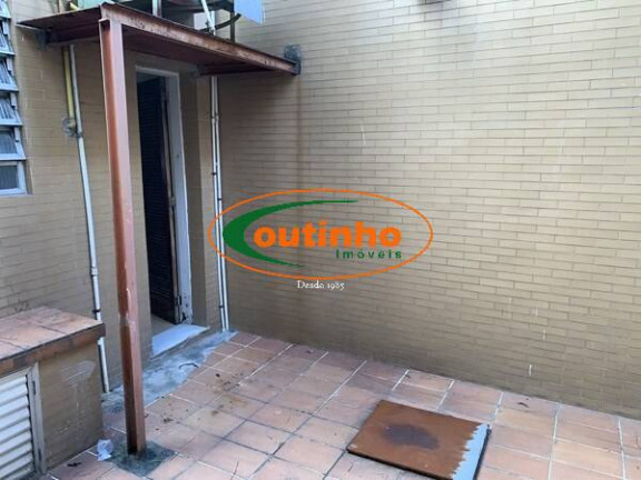 Imagem Casa com 4 Quartos à Venda, 300 m² em Tijuca - Rio De Janeiro Imagem Casa com 4 Quartos à Venda, 300 m² em Tijuca - Rio De Janeiro