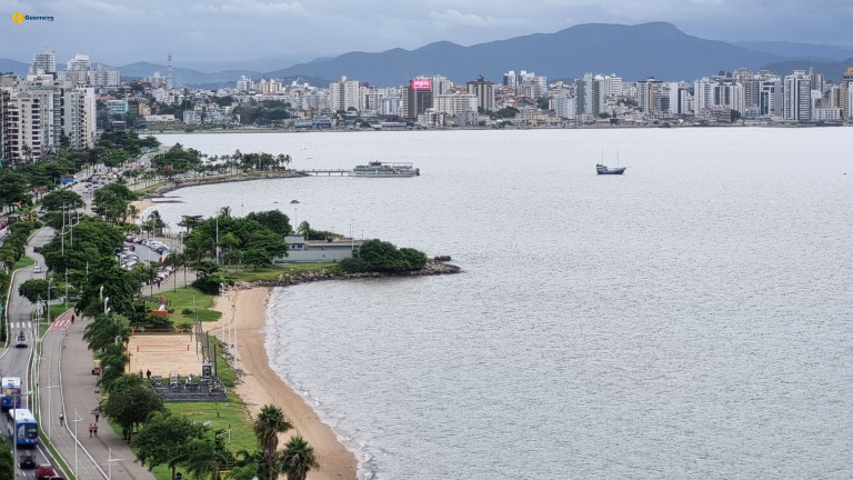 Imagem Cobertura com 4 Quartos à Venda, 690 m² em Centro - Florianópolis Imagem Cobertura com 4 Quartos à Venda, 690 m² em Centro - Florianópolis