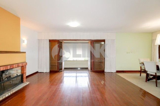 Imagem Casa com 3 Quartos à Venda, 280 m² em Chácara Das Pedras - Porto Alegre