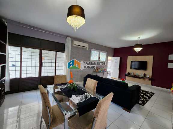 Imagem Casa com 4 Quartos à Venda, 435 m² em São Francisco - Manaus Imagem Casa com 4 Quartos à Venda, 435 m² em São Francisco - Manaus