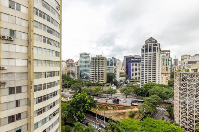 Imagem Apartamento com 3 Quartos à Venda, 178 m² em Itaim Bibi - São Paulo