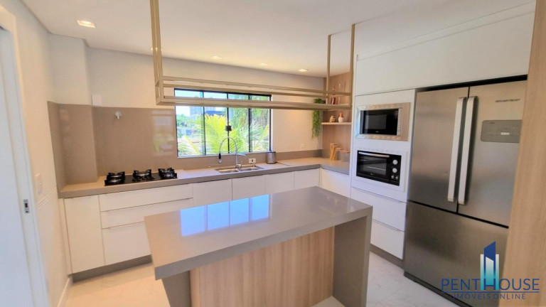 Imagem Casa com 4 Quartos à Venda, 380 m² em Ariribá - Balneário Camboriú Imagem Casa com 4 Quartos à Venda, 380 m² em Ariribá - Balneário Camboriú