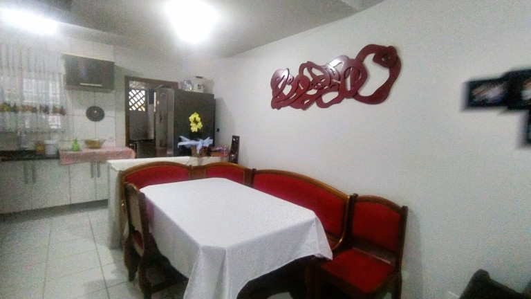 Imagem Casa com 2 Quartos à Venda, 80 m² em Sítio Cercado - Curitiba Imagem Casa com 2 Quartos à Venda, 80 m² em Sítio Cercado - Curitiba