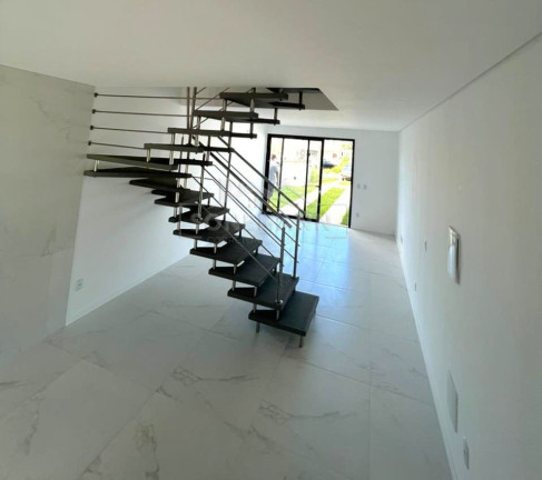 Imagem Sobrado com 2 Quartos à Venda, em Ingleses Do Rio Vermelho - Florianópolis Imagem Sobrado com 2 Quartos à Venda, em Ingleses Do Rio Vermelho - Florianópolis