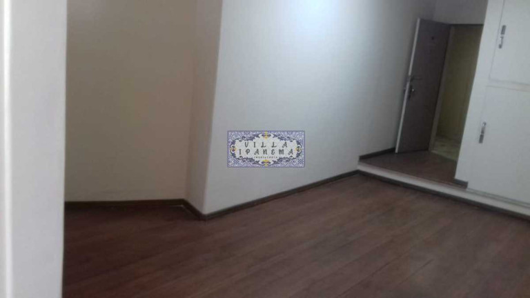 Imagem Sala Comercial à Venda ou Locação, 49 m² em Centro - Rio De Janeiro Imagem Sala Comercial à Venda ou Locação, 49 m² em Centro - Rio De Janeiro