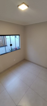 Imagem Casa com 3 Quartos à Venda, 90 m² em Conjunto Habitacional Hermann Moraes Barros - Maringa