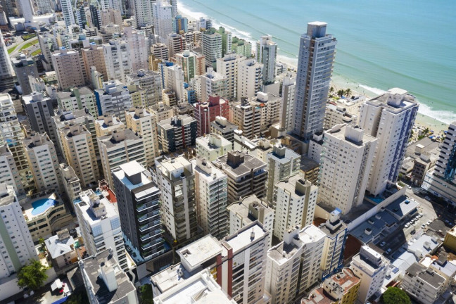 Imagem Apartamento com 3 Quartos à Venda, 124 m² em Meia Praia - Itapema