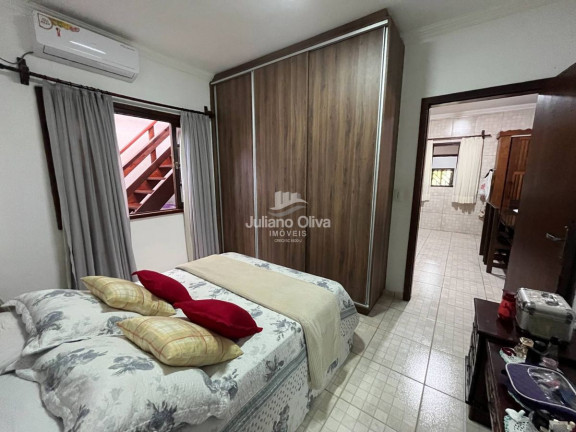 Imagem Sobrado com 5 Quartos à Venda, 258 m² em Barra Do Sai - Itapoá Imagem Sobrado com 5 Quartos à Venda, 258 m² em Barra Do Sai - Itapoá