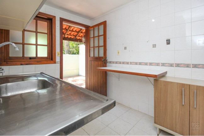 Imagem Casa com 2 Quartos à Venda, 95 m² em Cavalhada - Porto Alegre