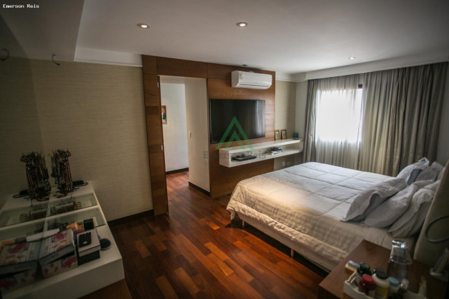 Imagem Casa com 3 Quartos à Venda, 290 m² em Aclimação - São Paulo Imagem Casa com 3 Quartos à Venda, 290 m² em Aclimação - São Paulo