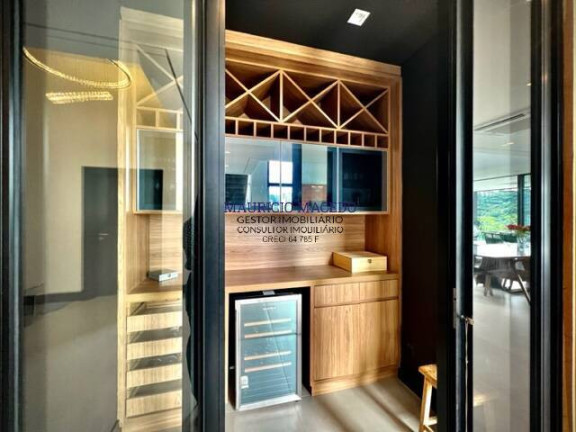 Imagem Casa com 5 Quartos à Venda, 644 m² em Alphaville - Santana De Parnaíba Imagem Casa com 5 Quartos à Venda, 644 m² em Alphaville - Santana De Parnaíba
