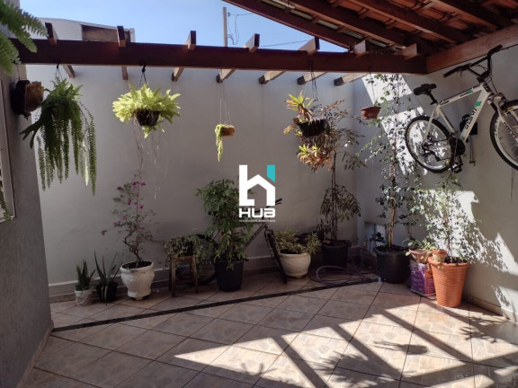 Imagem Casa com 2 Quartos à Venda, 80 m² Imagem Casa com 2 Quartos à Venda, 80 m²