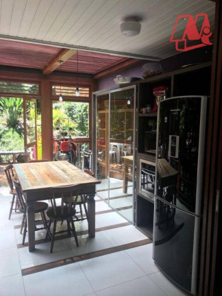 Imagem Casa com 3 Quartos à Venda, 450 m² em Bela Vista - Porto Alegre
