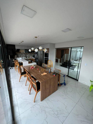 Imagem Sobrado com 5 Quartos à Venda, 257 m² em Residencial Dom Rafael - Goiânia