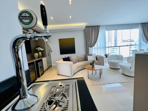 Imagem Apartamento com 4 Quartos à Venda, 237 m² em Pioneiros - Balneário Camboriú Imagem Apartamento com 4 Quartos à Venda, 237 m² em Pioneiros - Balneário Camboriú