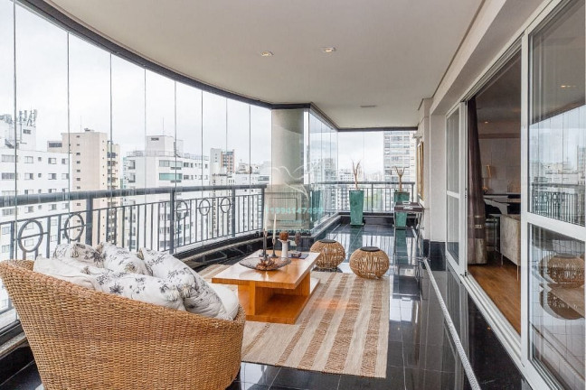 Imagem Apartamento com 4 Quartos à Venda, 300 m² em Moema - São Paulo