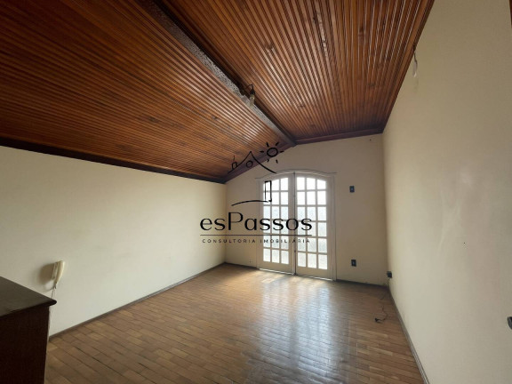 Imagem Casa com 3 Quartos à Venda, 390 m² em Centro - Florestal