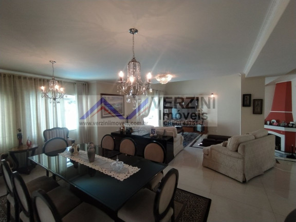 Imagem Casa com 4 Quartos à Venda, 451 m² em Vila Galvão - Guarulhos Imagem Casa com 4 Quartos à Venda, 451 m² em Vila Galvão - Guarulhos