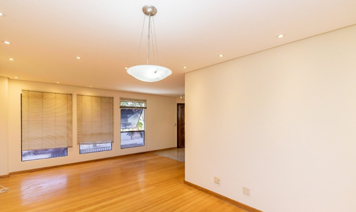 Imagem Sobrado com 3 Quartos à Venda, 196 m² em Vista Alegre - Curitiba Imagem Sobrado com 3 Quartos à Venda, 196 m² em Vista Alegre - Curitiba