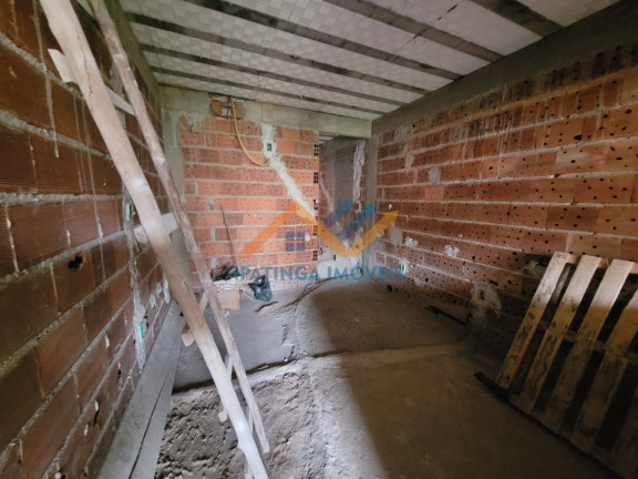 Imagem Casa com 3 Quartos à Venda, 180 m² em Jardim Vitória - Santana Do Paraíso