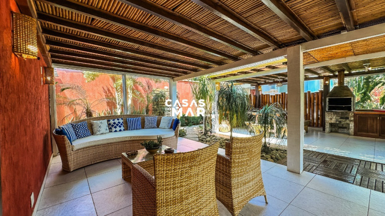 Imagem Imóvel com 7 Quartos à Venda, em Praia Rasa - Armação Dos Búzios Imagem Imóvel com 7 Quartos à Venda, em Praia Rasa - Armação Dos Búzios