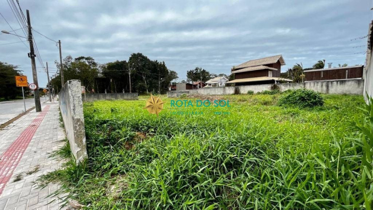 Terreno à Venda, 1 m² em Mariscal - Bombinhas