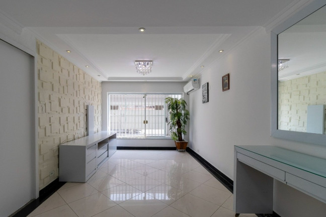 Imagem Casa com 3 Quartos à Venda, em Parque Jabaquara - São Paulo Imagem Casa com 3 Quartos à Venda, em Parque Jabaquara - São Paulo