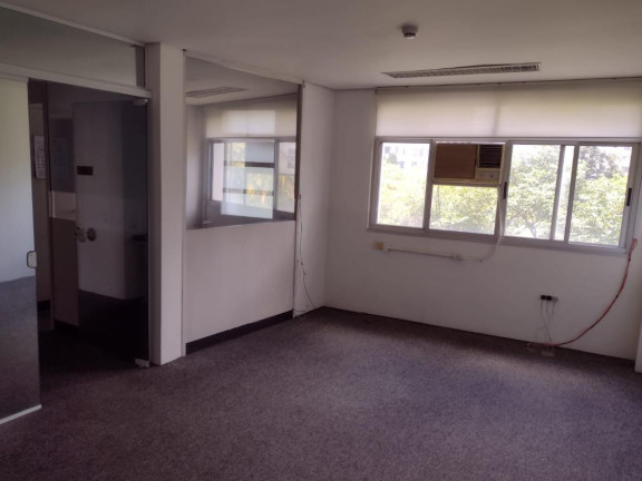 Sala Comercial à Venda, 57 m² em República - São Paulo