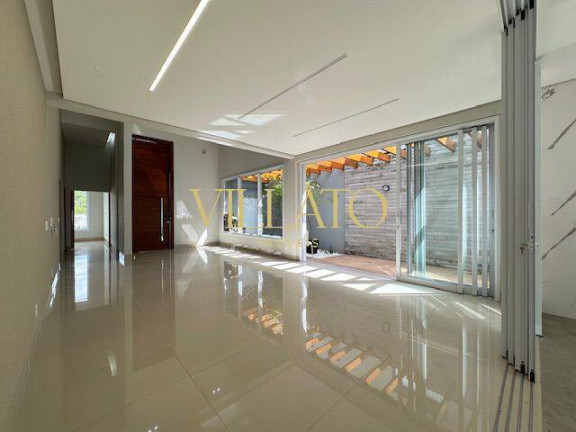 Imagem Casa com 3 Quartos à Venda, 215 m² em Residencial Goiânia Golfe Clube - Goiânia Imagem Casa com 3 Quartos à Venda, 215 m² em Residencial Goiânia Golfe Clube - Goiânia