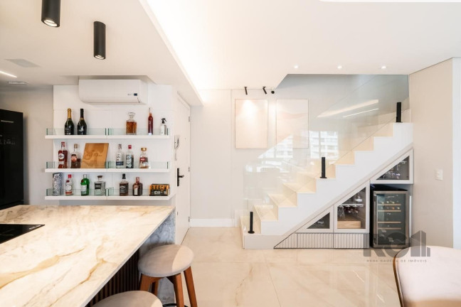 Imagem Cobertura com 3 Quartos à Venda, 231 m² em Petrópolis - Porto Alegre