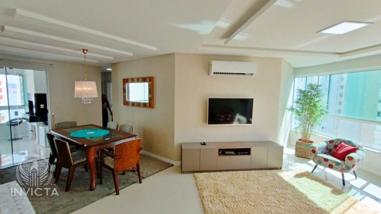Imagem Apartamento com 4 Quartos à Venda, 219 m² em Centro - Balneário Camboriú Imagem Apartamento com 4 Quartos à Venda, 219 m² em Centro - Balneário Camboriú