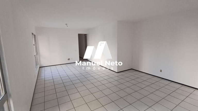 Apartamento com 3 Quartos à Venda, 118 m² em Meireles
