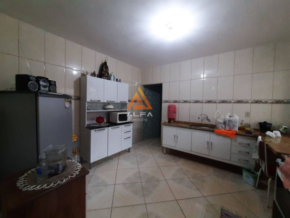 Imagem Casa com 4 Quartos à Venda, 120 m²
