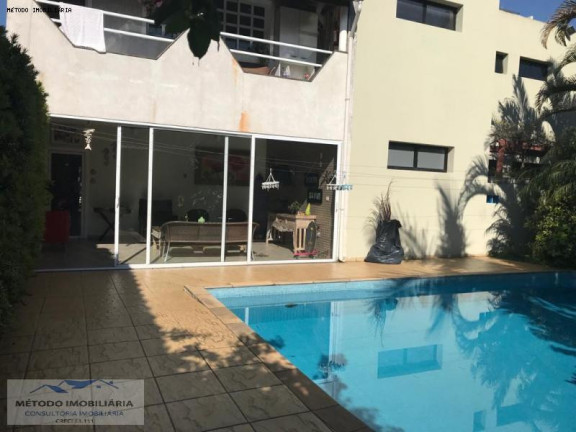 Imagem Casa com 2 Quartos à Venda, 245 m² em Vila Curuça - Santo André