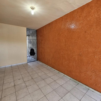 Imagem Casa com 2 Quartos para Alugar, 75 m² em Sacramenta - Belém