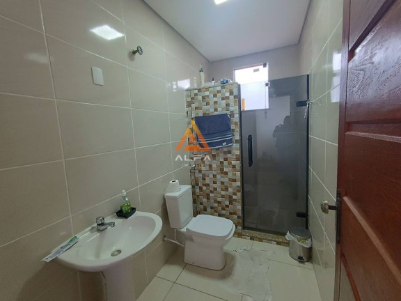 Imagem Casa com 3 Quartos à Venda, 140 m²